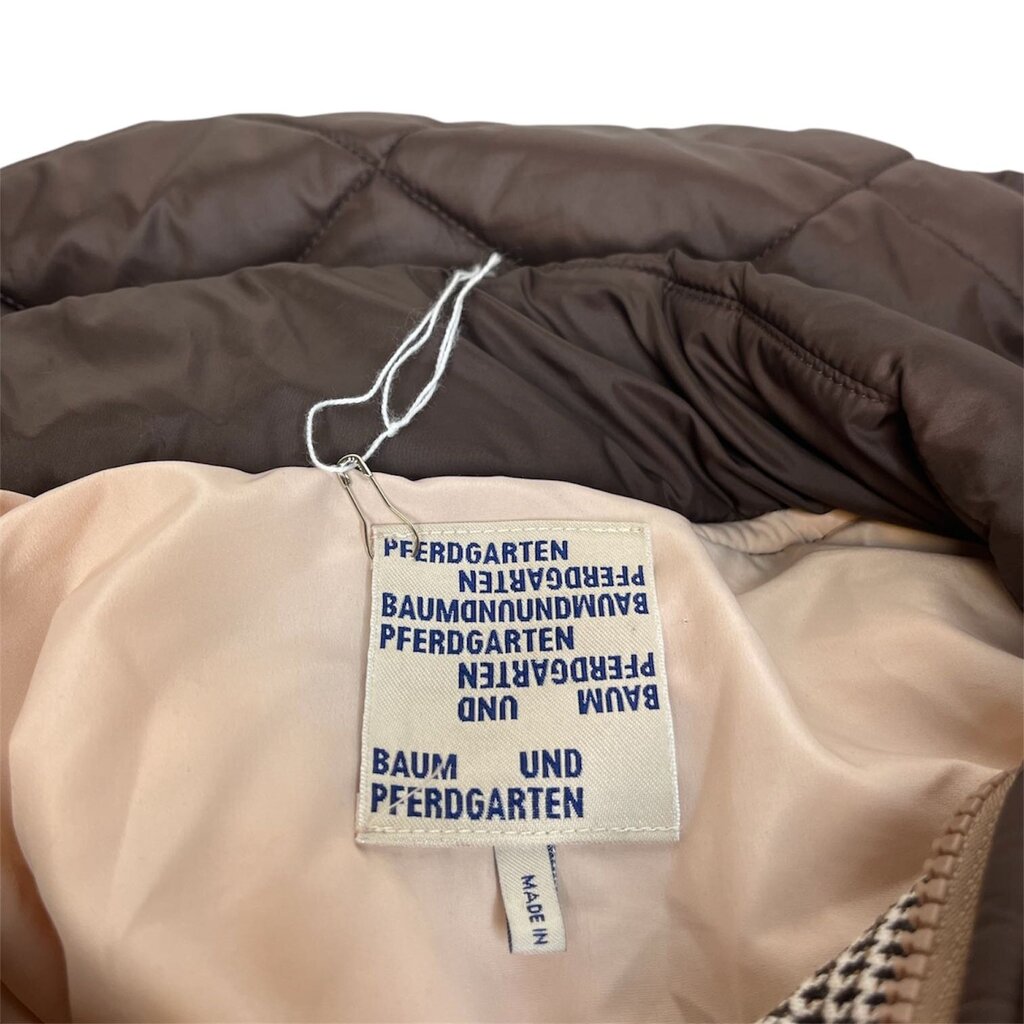Baum und Pferdgarten Color Block Puffer Coat