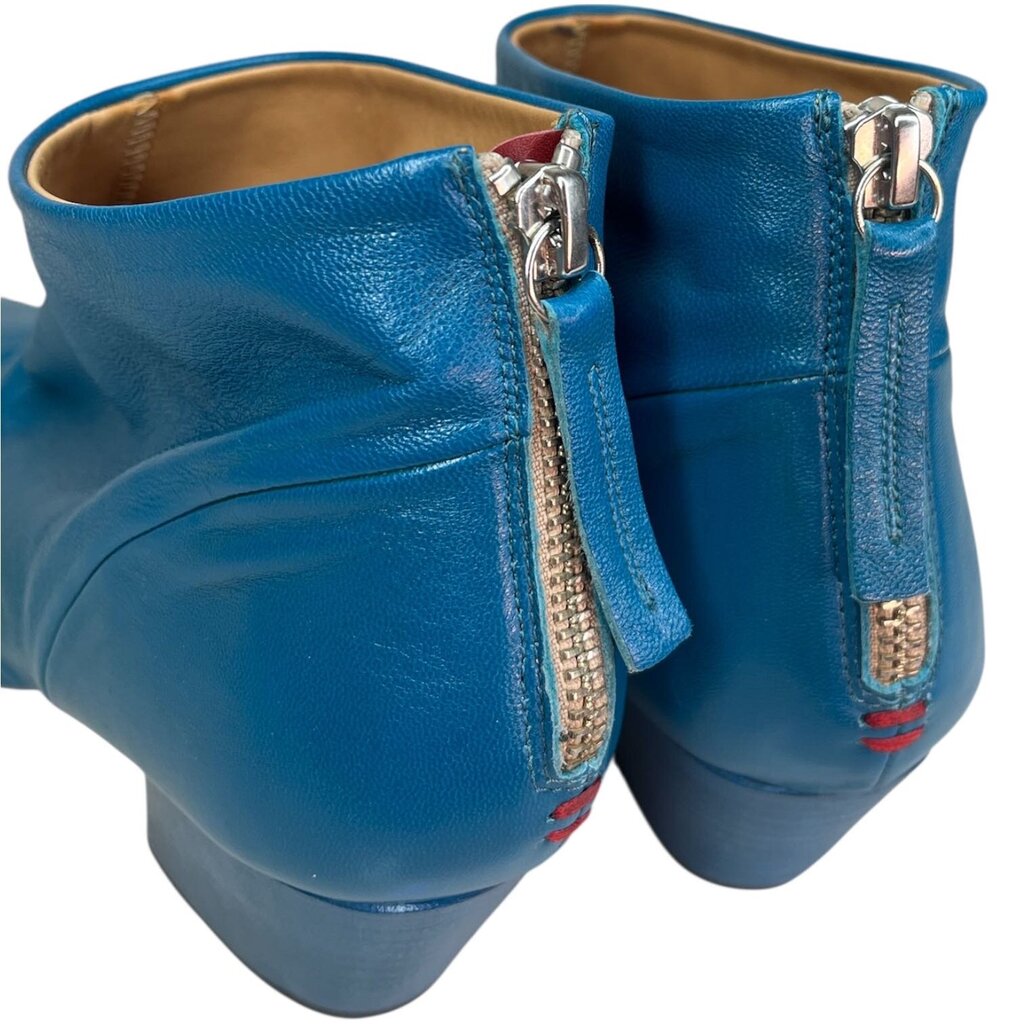 Halmanera Back Zip Booties