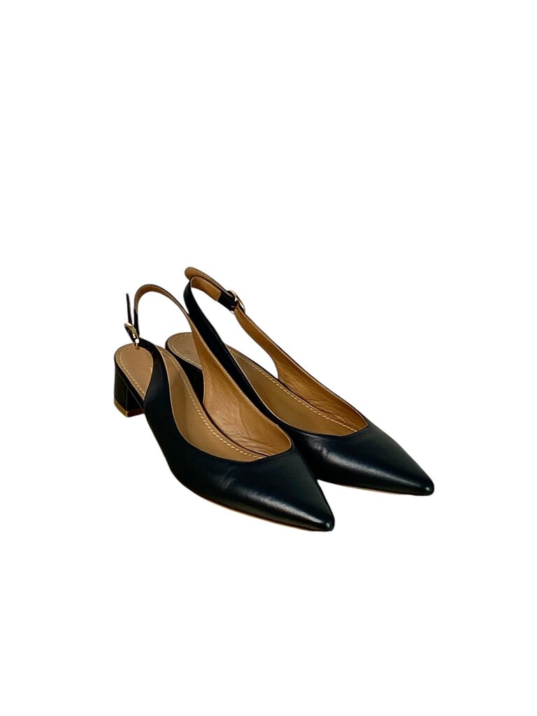 The Mansur Gavriel Slingback Heels feature a sleek, minimalist design that exudes modern elegance. With their comfortable slingback strap and refined silhouette, these heels effortlessly elevate any outfit, making them a versatile choice for both day and evening wear.