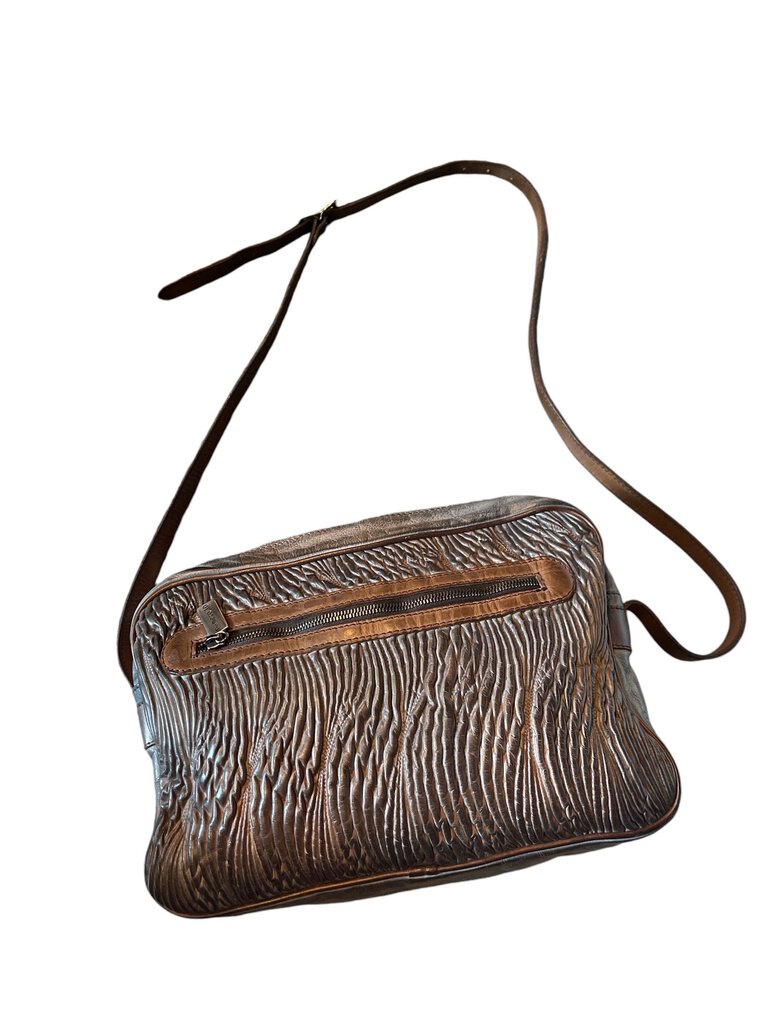 Numero 10 Pleated Leather Messanger Bag