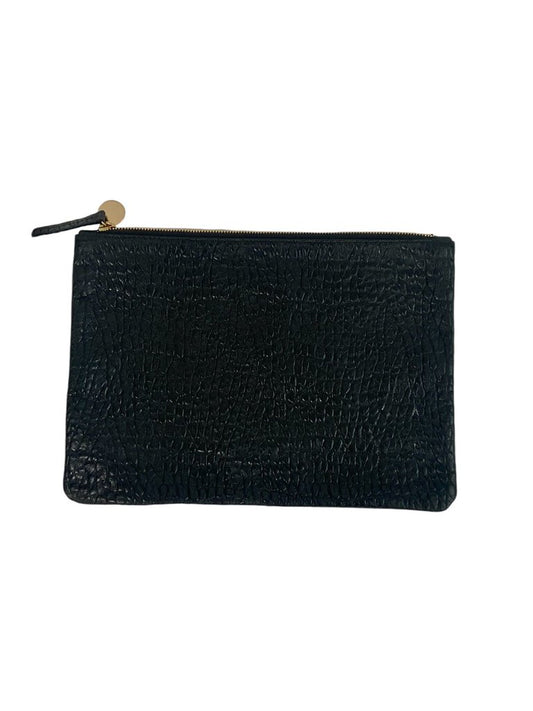 The Clare V Textured Leather Clutch Bag is a chic and versatile accessory, crafted from premium textured leather that adds a sophisticated touch. Its sleek design and spacious interior make it perfect for both day and evening wear, effortlessly elevating any outfit.