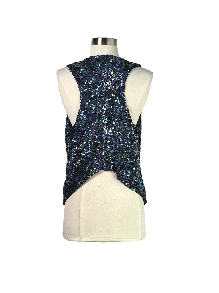 The Gryphon Sequined Vest adds a touch of bold glamour to any outfit, featuring a sleek, tailored fit and an all-over sequin design that catches the light with every movement. This versatile piece can be dressed up for evening events or layered over casual looks for a stylish, statement-making touch.