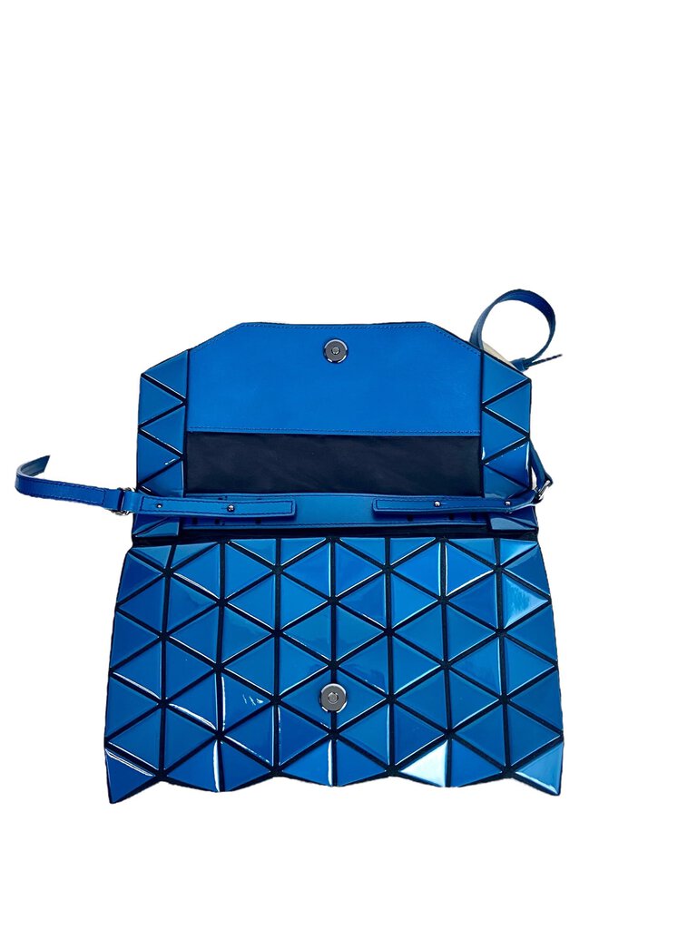 The Bao Bao Miyake 'Carton Matte' Handbag boasts a unique, geometric design with a contemporary matte finish that exudes modern elegance. Its flexible structure and lightweight material make it both eye-catching and practical, perfect for everyday use or special occasions.