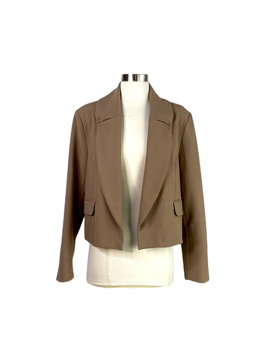 The Rachel Comey Shawl Collar Short Blazer is a contemporary take on classic tailoring, featuring a sleek, cropped silhouette and a distinctive shawl collar. Its clean lines and versatile design make it an ideal piece for both professional and casual settings, adding a touch of modern sophistication to any outfit.