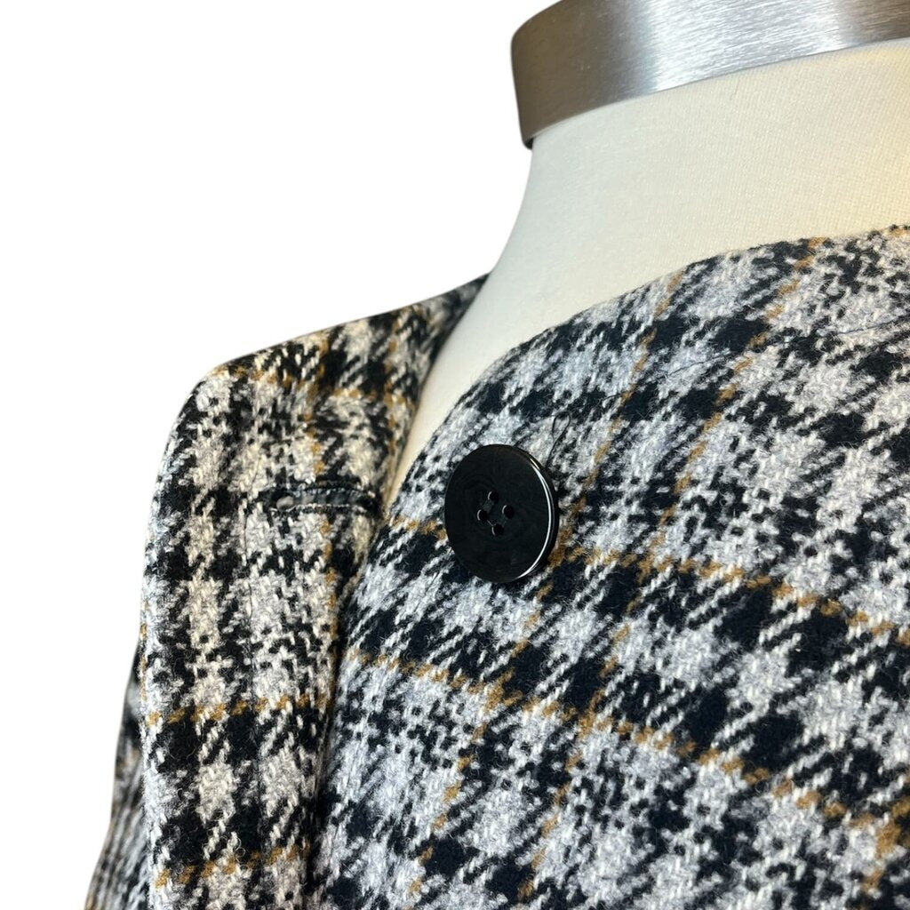 Gorgio Armani Cashmere /Wool Blend Blazer