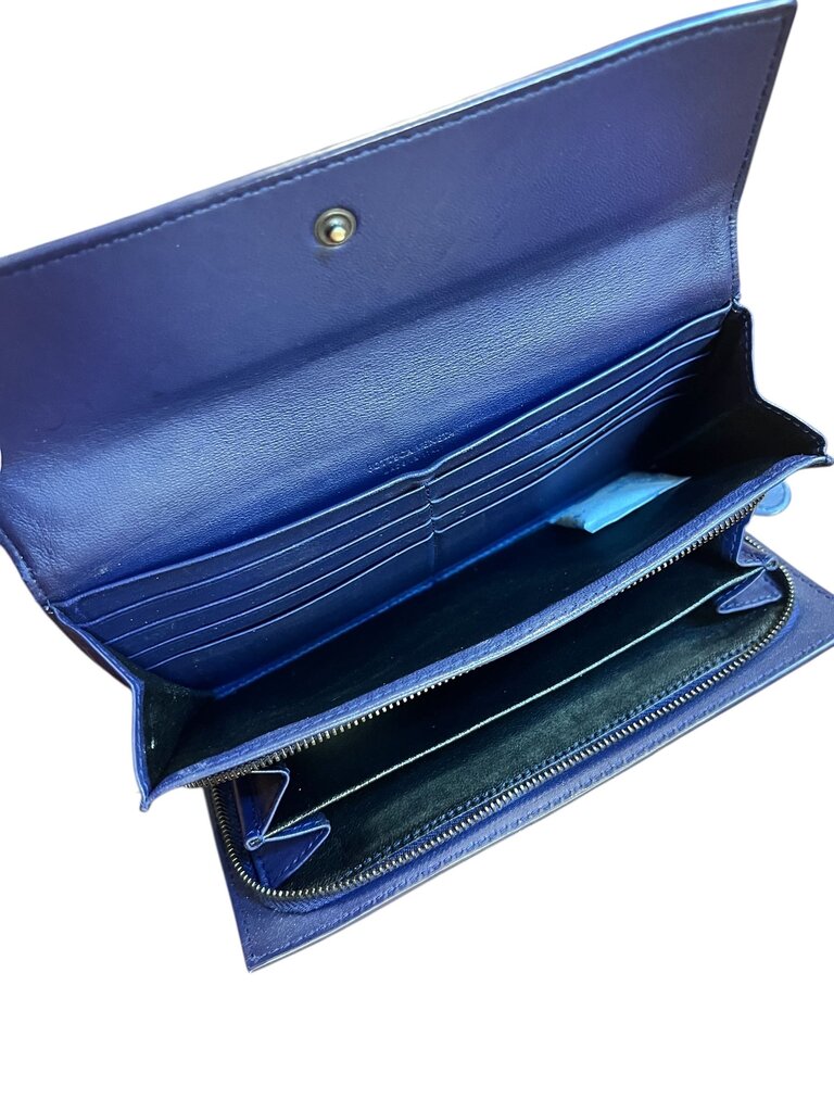 Bottega Veneta Intrecciato Large Flap Wallet W/ Dust Bag, MSRP $1,050