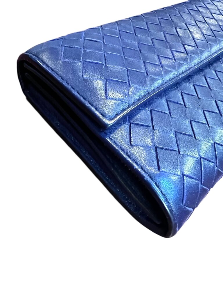 Bottega Veneta Intrecciato Large Flap Wallet W/ Dust Bag, MSRP $1,050