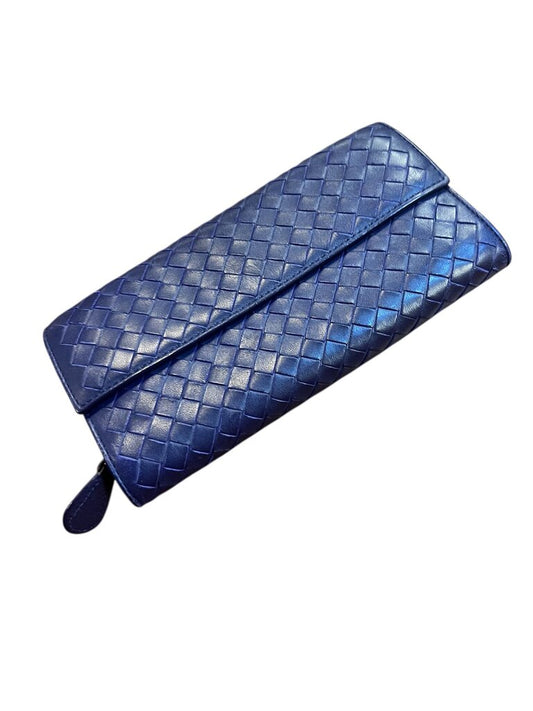 Bottega Veneta Intrecciato Large Flap Wallet W/ Dust Bag, MSRP $1,050