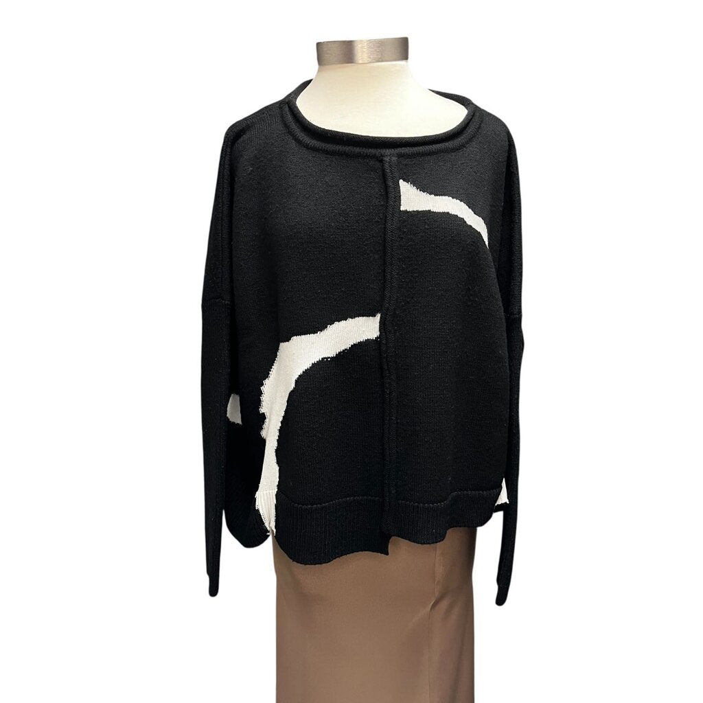 Moyuru Rollneck Abstract Print Sweater