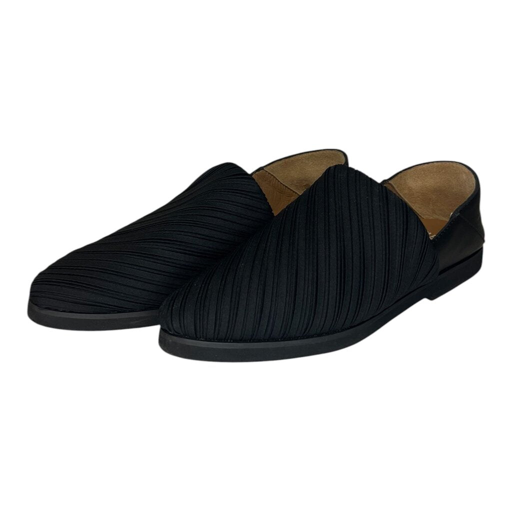 Issey Miyake Pleats Please Flats