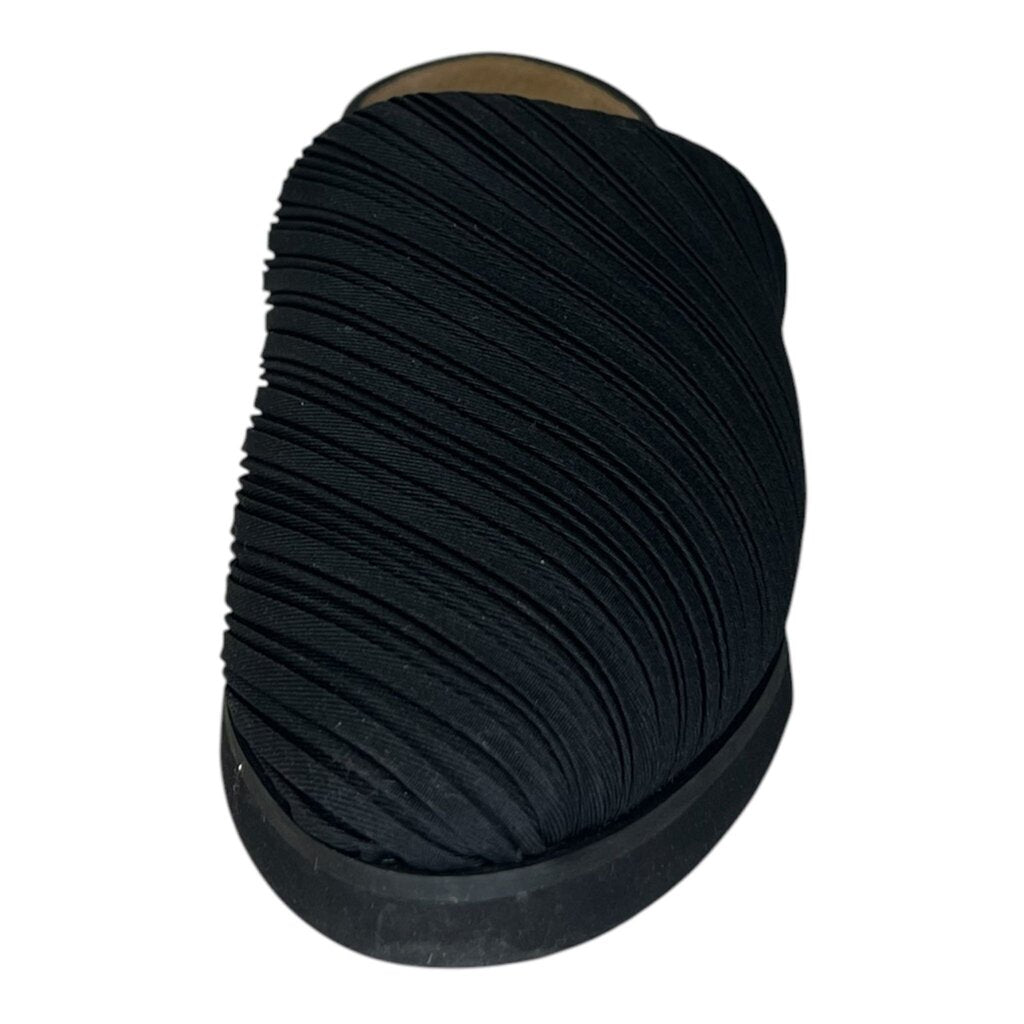 Issey Miyake Pleats Please Flats