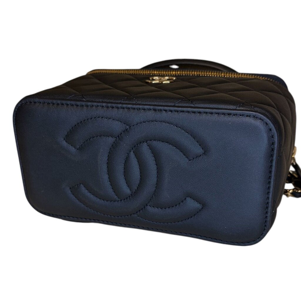 Chanel Lambskin Quilted Top Handle Vanity Casde W/ Chain