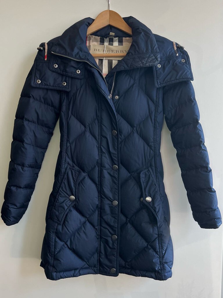 Burberry Brit Puffer Coat With Detachable Hood


Katybird is a consignment boutique in Madrona, Seattle offering authentic Burberry cardigans, blouses, dresses, cashmere, sweaters, outerwear, accessories, handbags, shoes, and much more. 