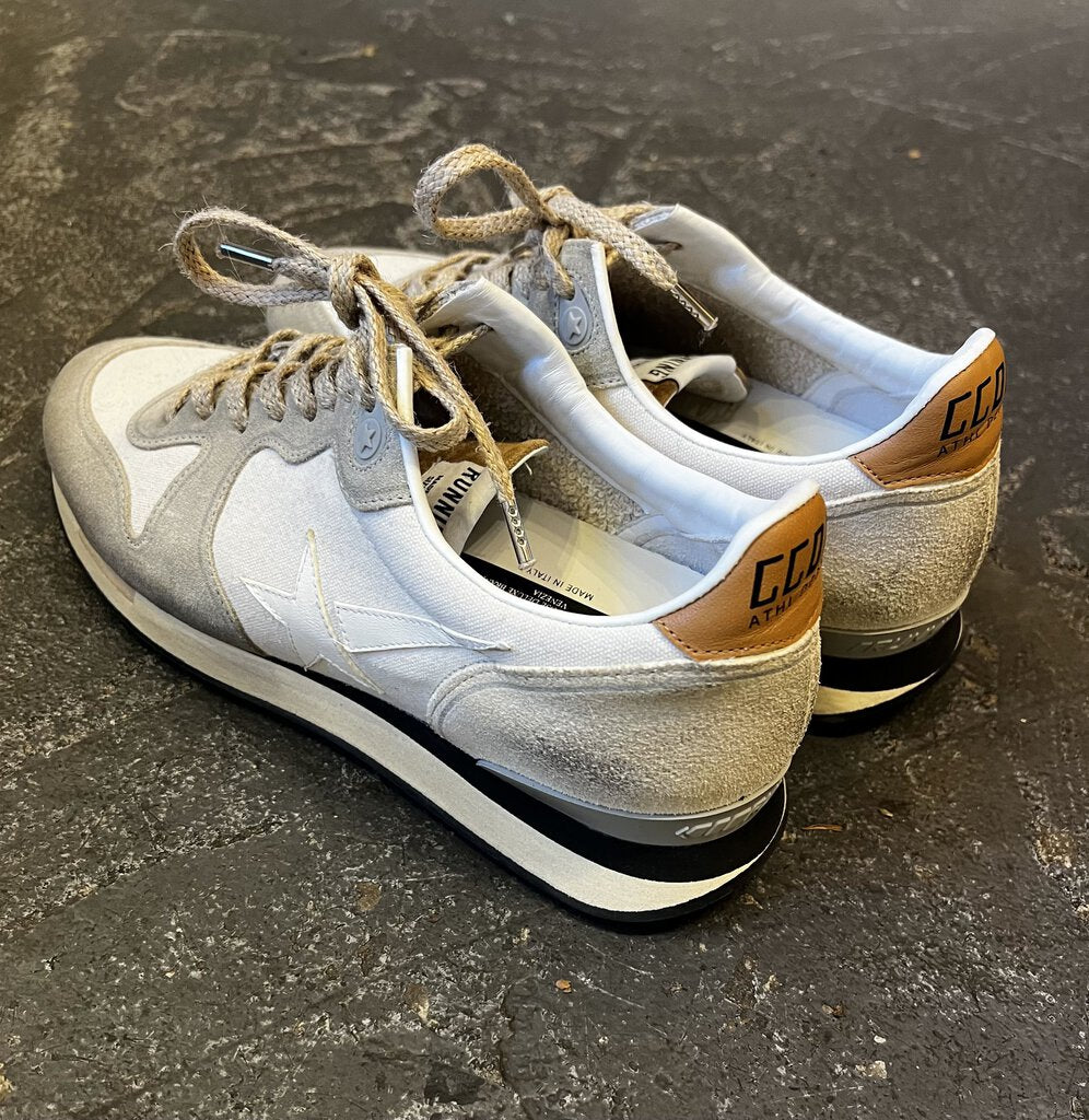Golden Goose Deluxe Brand Sneakers with Rope Laces and Grey Accents
