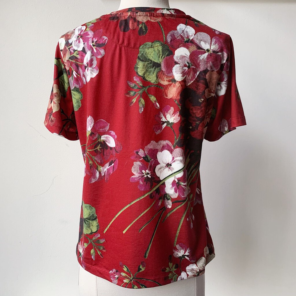 Gucci floral print short sleeve top with beaded bumble bee detail